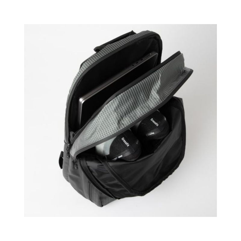 Urban Backpack, Black 28 litraa-Treenireppu-Picsil-Aminopörssi