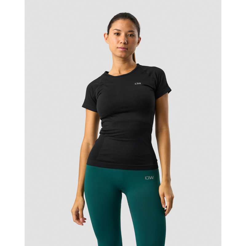 Everyday Seamless T-shirt Wmn Black-Naisten lyhythihaiset ja topit-ICANIWILL-XS-Aminopörssi