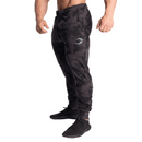 GASP Tapered Joggers, dark camo-Miesten housut-GASP-S-Aminopörssi