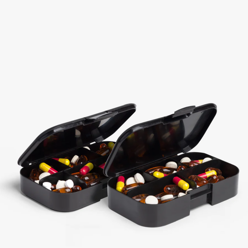 Pill Box Organizer, Black-Rasiat ja mitat-SmartShake-Aminopörssi