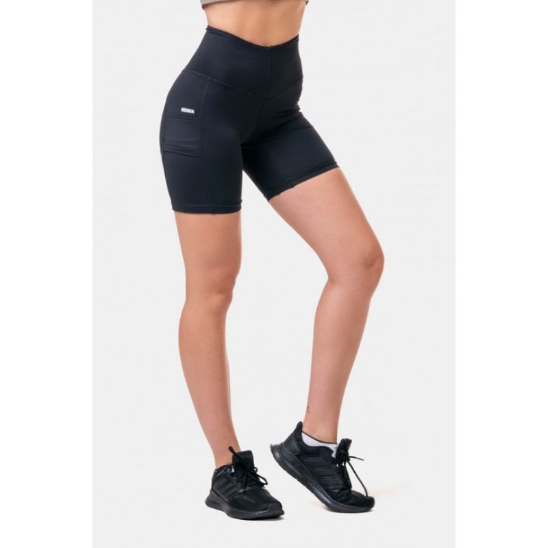 Fit & Smart Biker Shorts 575, Black-Naisten shortsit-Nebbia-XS-Aminopörssi