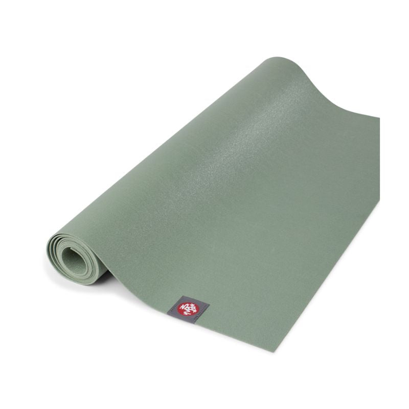 eKO® SuperLite Travel Yoga Mat 1,5 mm, Leaf Green-Joogamatto-Manduka-Aminopörssi