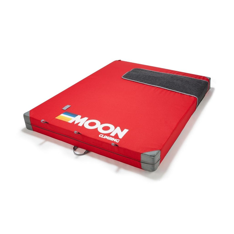 Saturn Crash Pad, Retro Stripe True Red-Boulderpatja-Moon Climbing-HiRock