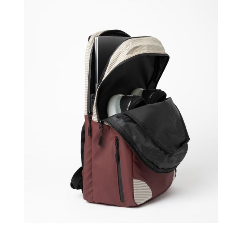 Urban Backpack, Red 28 litraa-Treenireppu-Picsil-Aminopörssi