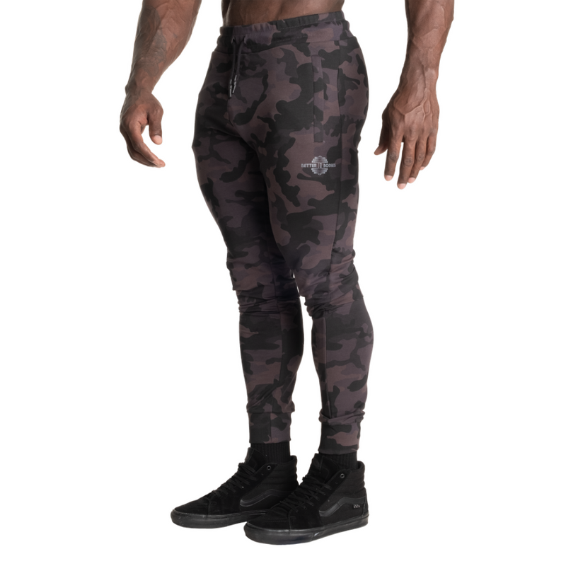 Tapered Joggers, dark camo-Miesten housut-Better Bodies-S (B-logo)-Aminopörssi